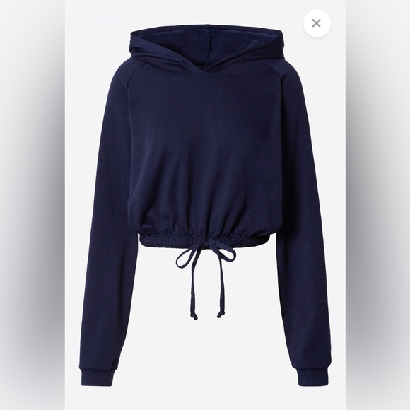 Onzie Navy Cinch Cropped Hoodie. Size S/M - Picture 1 of 6